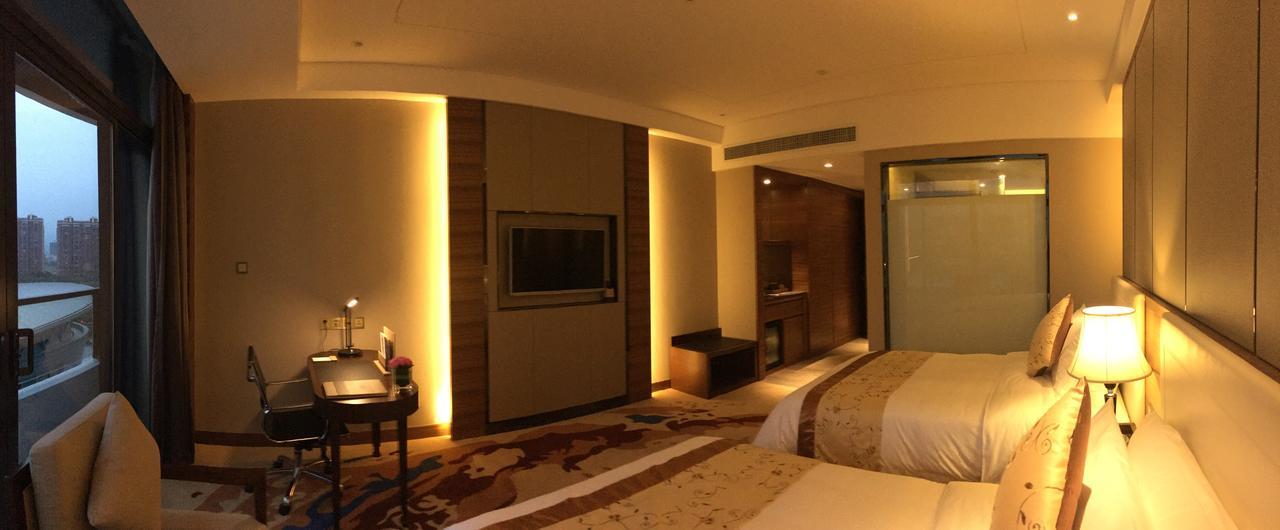 Grand Skylight International Hotel Huizhou Huizhou  Εξωτερικό φωτογραφία
